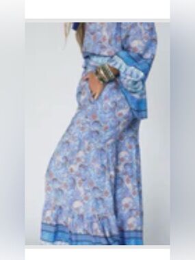 Three Bird Nest Blue Floral Maxi flowy Pants size M